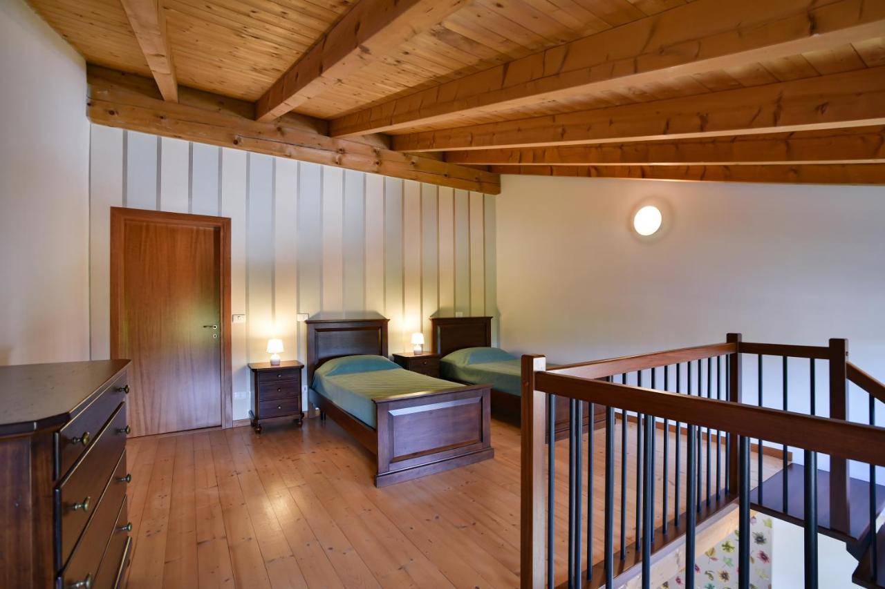 Apartment Colombare Teboi *