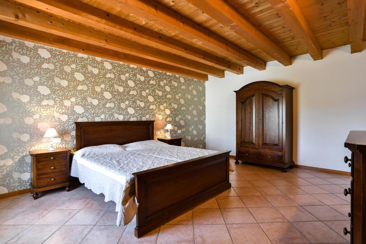 Colombare Teboi Apartment Lazise
