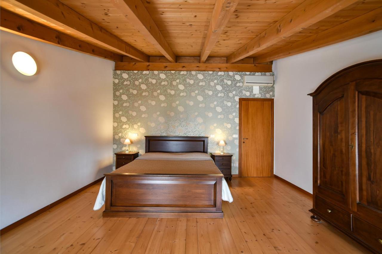 Colombare Teboi Apartment *