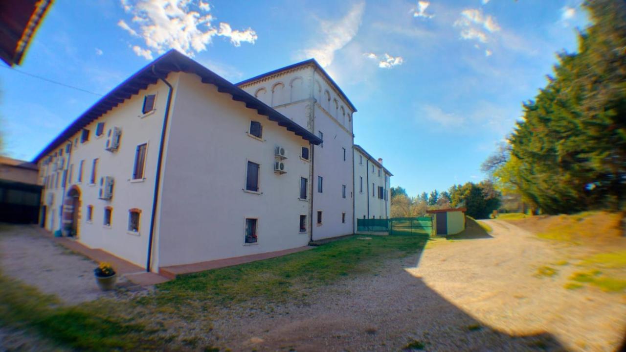 Colombare Teboi Apartment