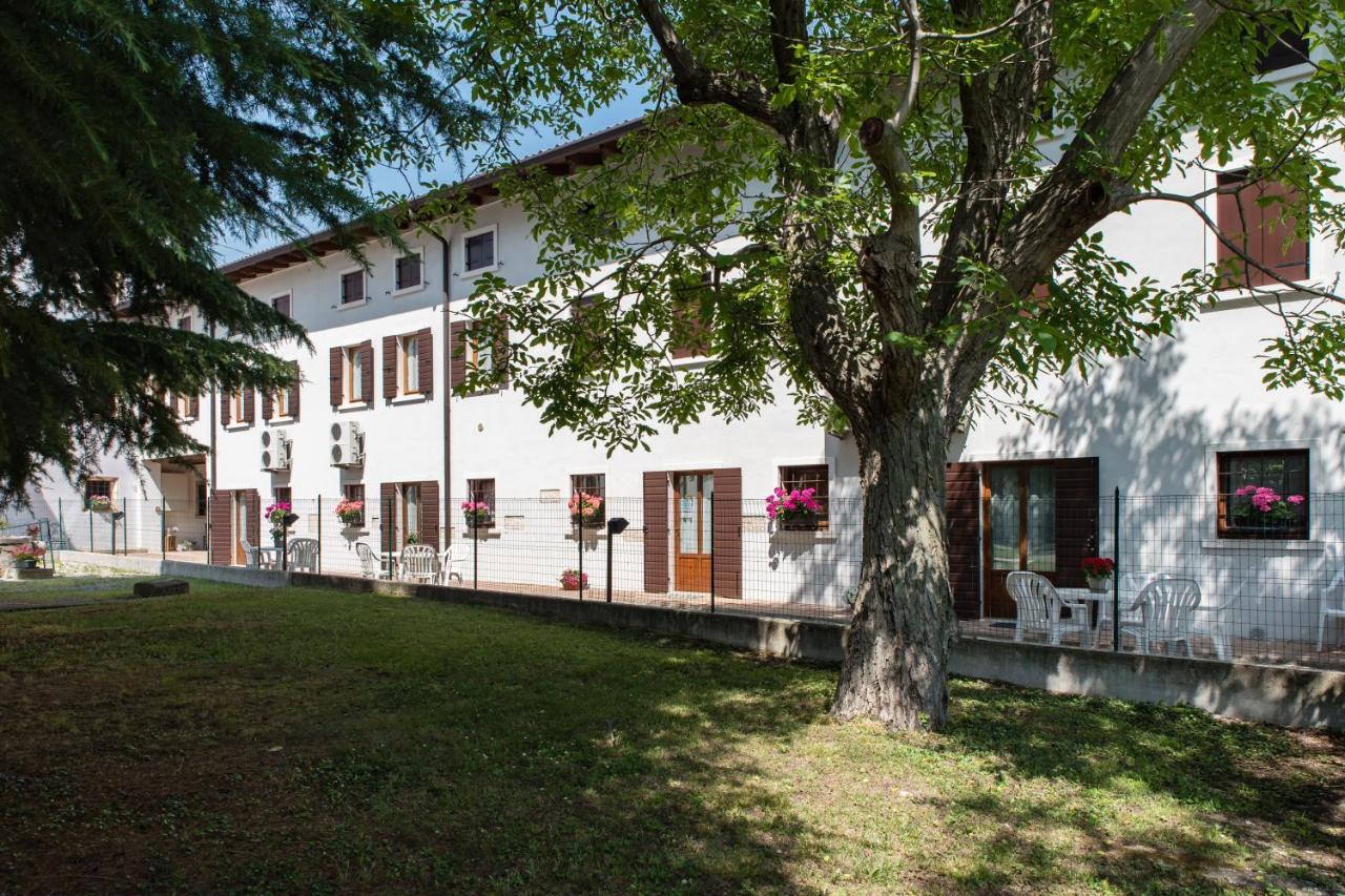 Colombare Teboi Apartment *
