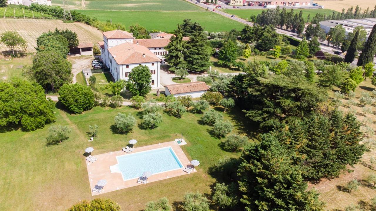 Apartment Colombare Teboi