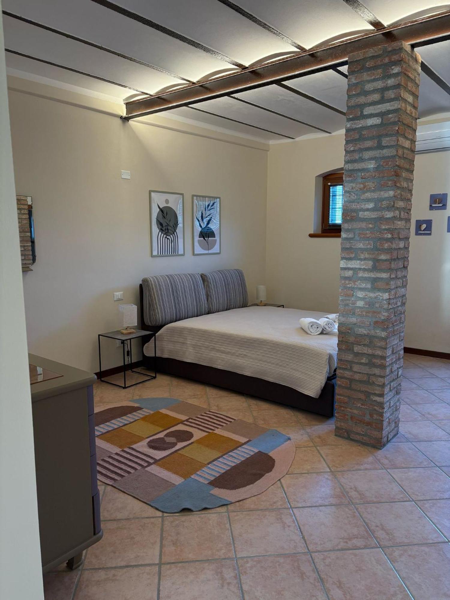 Colombare Teboi Apartment *